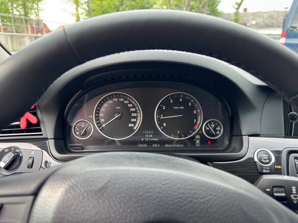 2012 BMW 5 серии 528i xDrive VI (F10/F11/F07), синий, 2350000 рублей - вид 6
