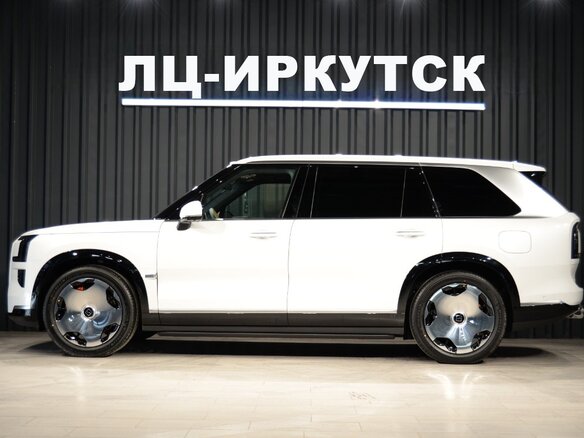 2025 Zeekr 9X 70 kWh, белый - вид 3