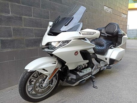 2022 Honda GL 1800 Gold Wing, белый, 2990000 рублей, вид 3