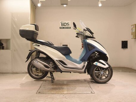 2015 Piaggio MP3, белый, 315000 рублей, вид 2