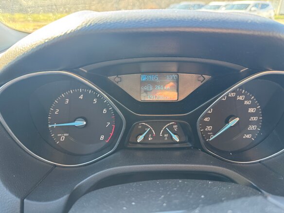 2011 Ford Focus III, белый, 1200000 рублей - вид 6