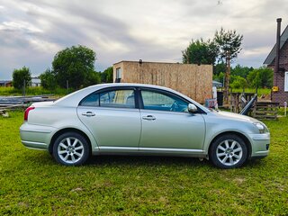 2008 Toyota Avensis II Рестайлинг, серебристый, 700000 рублей, вид 5
