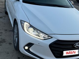 2016 Hyundai Elantra VI (AD), белый, 1250000 рублей, вид 1