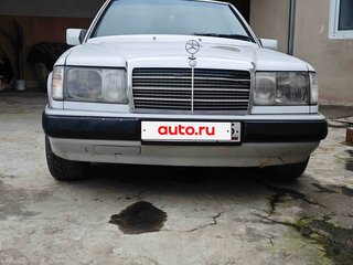 1990 Mercedes-Benz W124 200, белый, 440000 рублей, вид 1