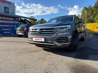 2021 Volkswagen Touareg III, серый, 4754584 рублей, вид 1