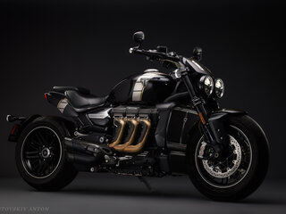 2020 Triumph Rocket 3, чёрный, 3790000 рублей, вид 1