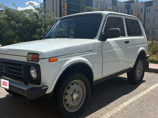2015 Lada (ВАЗ) 2121 (4x4) I Рестайлинг, белый, 449000 рублей, вид 1