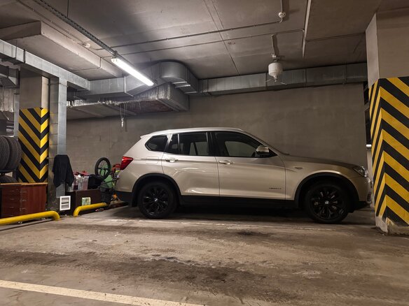 2016 BMW X3 30d xDrive II (F25) Рестайлинг, серебристый, 2700000 рублей - вид 3