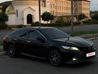 2020 Toyota Camry VIII (XV70), чёрный, 3050000 рублей, вид 3