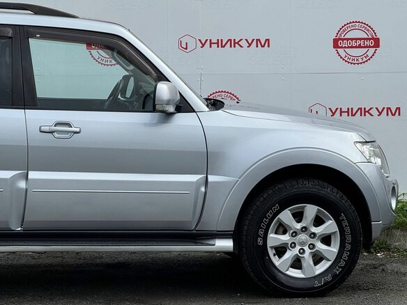 2012 Mitsubishi Pajero IV Рестайлинг 1, серебристый, 2299000 рублей - вид 17