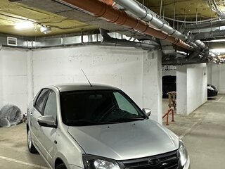 2013 Lada (ВАЗ) Granta I, серебристый, 480000 рублей, вид 4