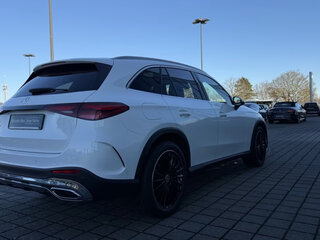 2025 Mercedes-Benz GLC 300 II (X254), белый, 6499999 рублей, вид 4