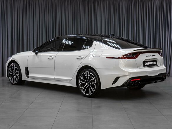 2018 Kia Stinger I, белый, 2939000 рублей - вид 1