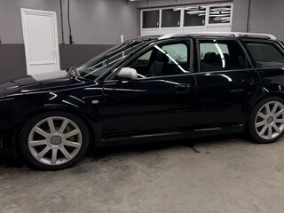 2000 Audi RS 4 I (B5), чёрный, 3600000 рублей, вид 2