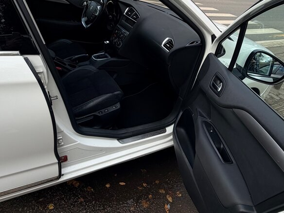 2012 Citroen C4 II, белый, 690000 рублей - вид 22