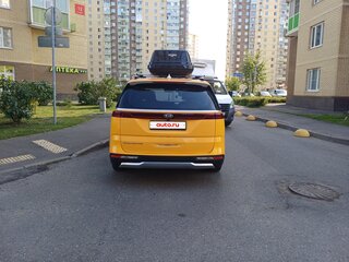 2021 Kia Carnival IV, жёлтый, 2570000 рублей, вид 3
