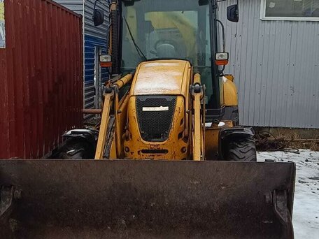 2011 Komatsu WB93R-5, жёлтый, 4150000 рублей, вид 1