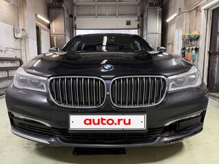 2017 BMW 7 серии Long 750Li xDrive VI (G11/G12), чёрный, 3050000 рублей, вид 1