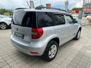 2014 Skoda Yeti I Рестайлинг, серебристый, 950000 рублей, вид 5