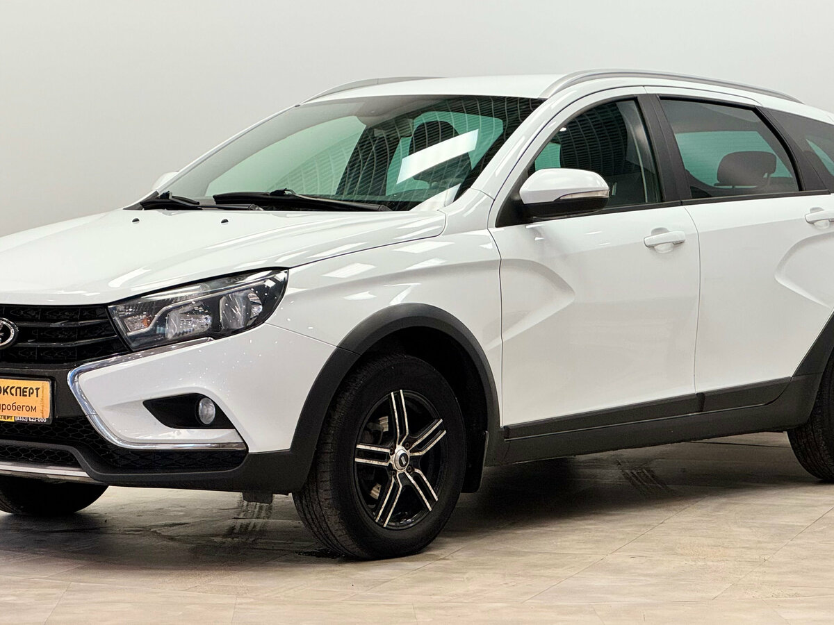 Открыть фотографии: Lada (ВАЗ) Vesta I