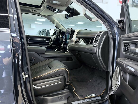 2026 Ram 1500 Crew Cab V Рестайлинг, синий, 10363129 рублей - вид 14