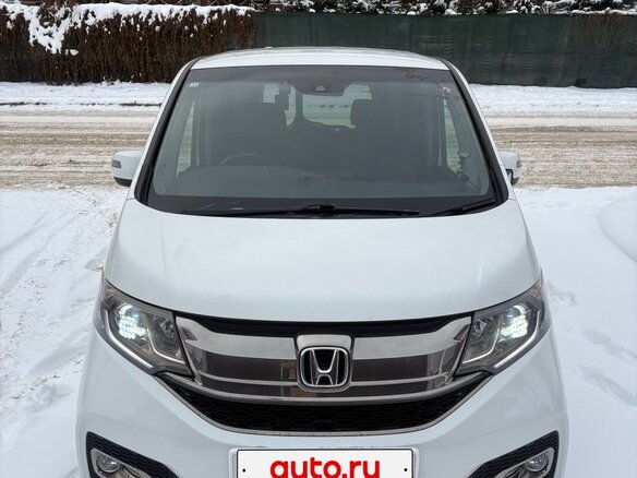 2016 Honda Stepwgn Spada V, белый, 2340000 рублей - вид 2