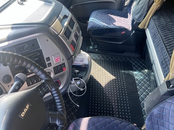 2012 DAF XF 105, синий, 6500000 рублей - вид 25