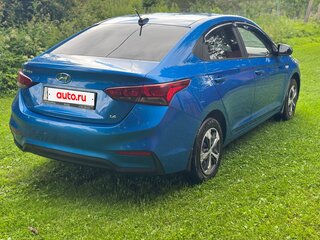 2017 Hyundai Solaris II, синий, 1260000 рублей, вид 4