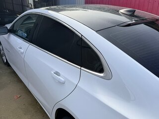 2020 Chevrolet Malibu IX Рестайлинг, белый, 1400000 рублей, вид 2