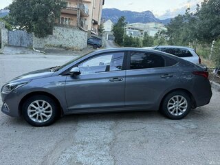 2018 Hyundai Solaris II, серый, 1500000 рублей, вид 3