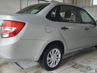 2018 Lada (ВАЗ) Granta I, серебристый, 700000 рублей, вид 4