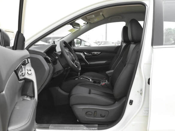 2026 Nissan X-Trail III Рестайлинг 2, белый, 2540000 рублей - вид 6