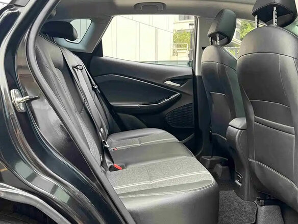 2019 Chevrolet Tracker IV, чёрный, 800100 рублей - вид 10