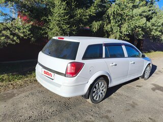 2006 Opel Astra H, белый, 310000 рублей, вид 2