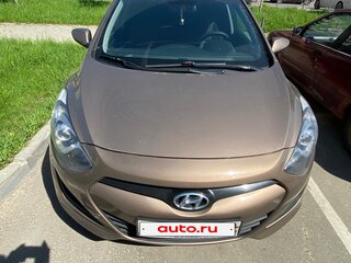 2013 Hyundai i30 II, жёлтый, 750000 рублей, вид 2