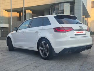 2016 Audi A3 III (8V), белый, 1549000 рублей, вид 3