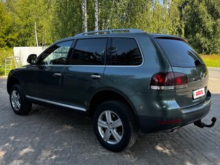 2008 Volkswagen Touareg I Рестайлинг, серый, 920000 рублей, вид 4