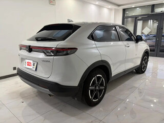 2023 Honda Vezel II, белый, 1514009 рублей, вид 4