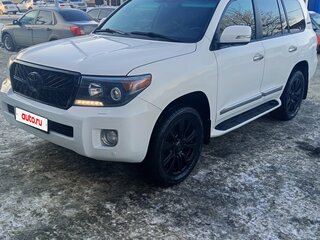 2013 Toyota Land Cruiser 200 Series Рестайлинг 1, белый, 3700000 рублей, вид 1