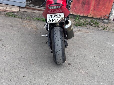 2003 Yamaha YZF-R1, чёрный, 350000 рублей, вид 2