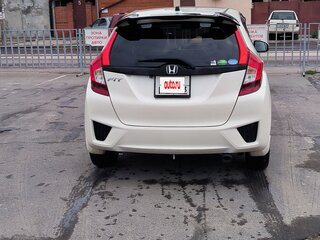 2013 Honda Fit II, белый, 1080000 рублей, вид 3