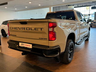 2022 Chevrolet Silverado Crew Cab IV (T1XX), бежевый, 5490000 рублей, вид 4