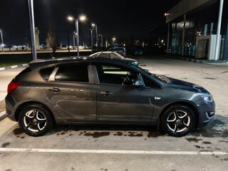 2013 Opel Astra J Рестайлинг, серый, 650000 рублей, вид 3