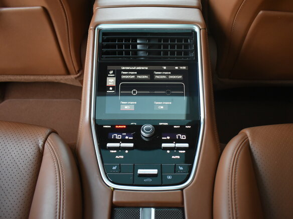 2018 Porsche Panamera Turbo II, фиолетовый, 7450000 рублей - вид 28
