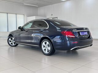 2017 Mercedes-Benz E-Класс 200 V (W213, S213, C238), синий, 2445000 рублей, вид 5