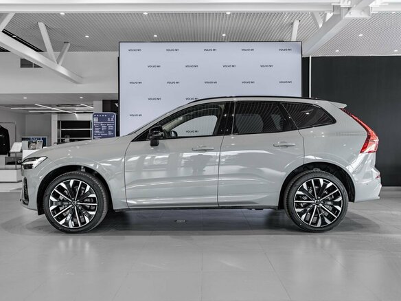 2026 Volvo XC60 II Рестайлинг 2, серый - вид 4