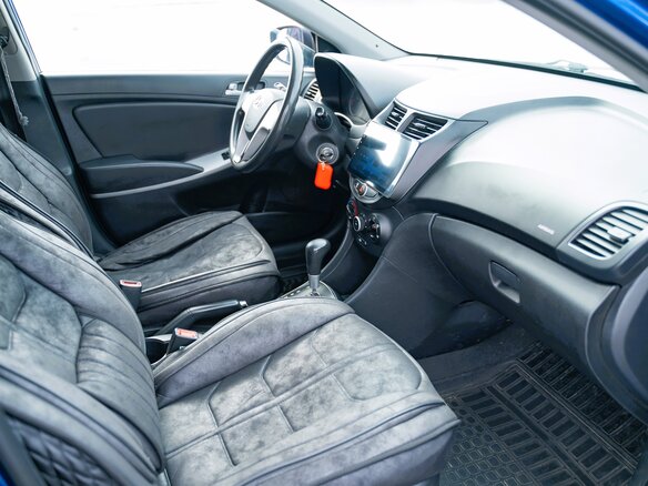 2011 Hyundai Solaris I, синий, 610000 рублей - вид 3