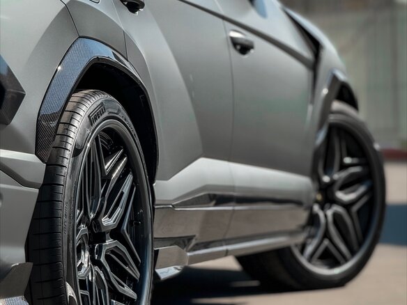 2022 Lamborghini Urus I, серый, 23000000 рублей - вид 2