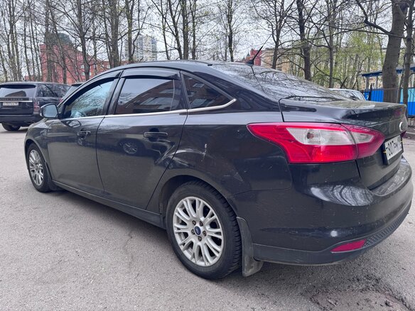 2013 Ford Focus III, чёрный, 715000 рублей - вид 3