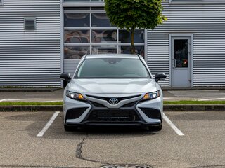 2022 Toyota Camry US Market VIII (XV70) Рестайлинг, белый, 3195000 рублей, вид 2